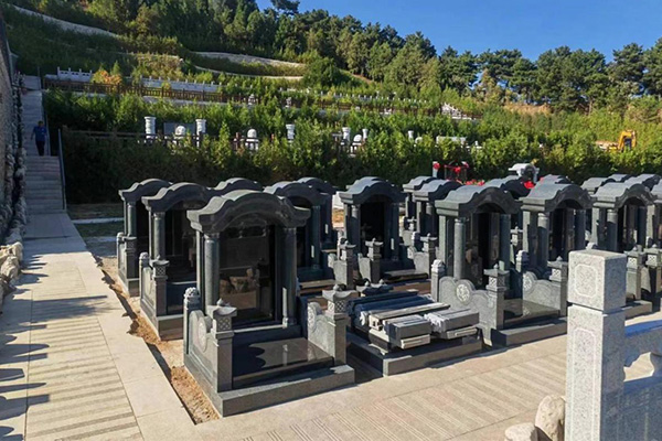 清东陵万佛园特色墓区附近图片对比